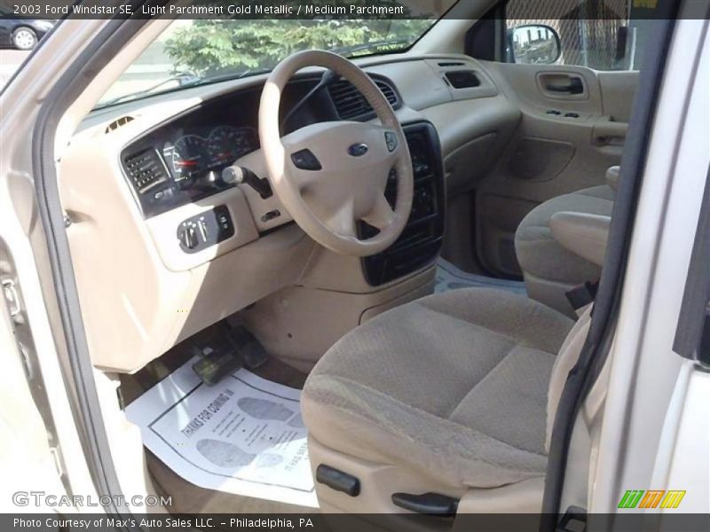 Light Parchment Gold Metallic / Medium Parchment 2003 Ford Windstar SE