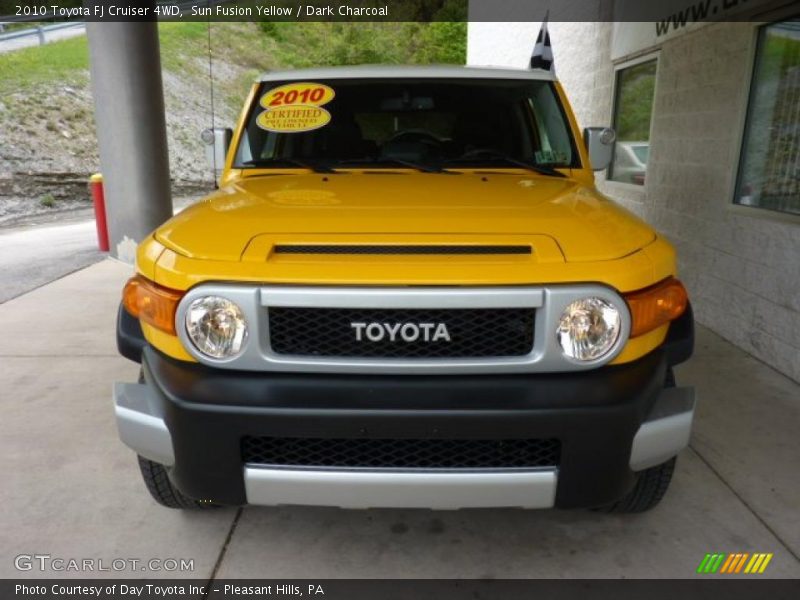 Sun Fusion Yellow / Dark Charcoal 2010 Toyota FJ Cruiser 4WD