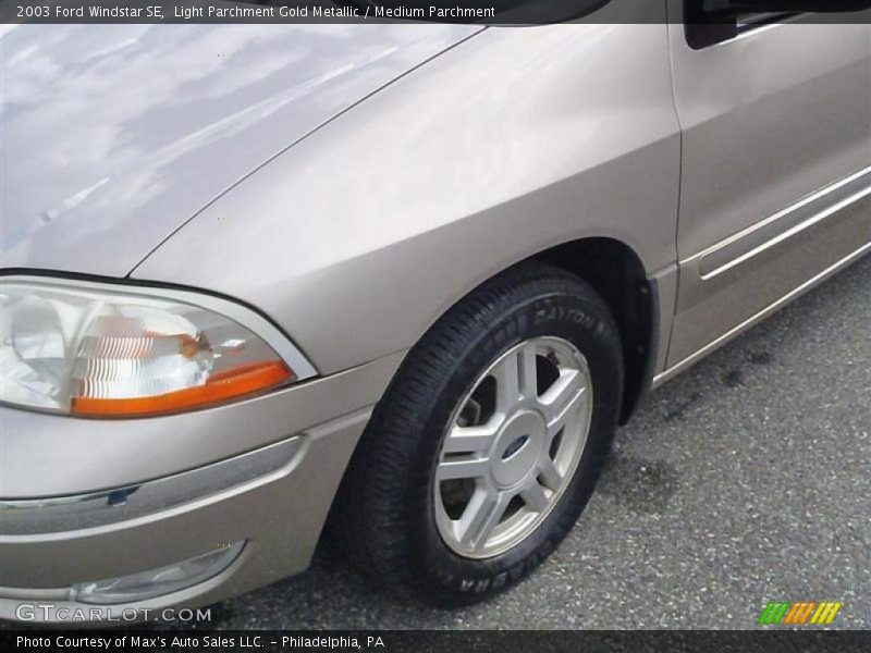 Light Parchment Gold Metallic / Medium Parchment 2003 Ford Windstar SE