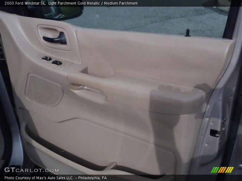 Light Parchment Gold Metallic / Medium Parchment 2003 Ford Windstar SE