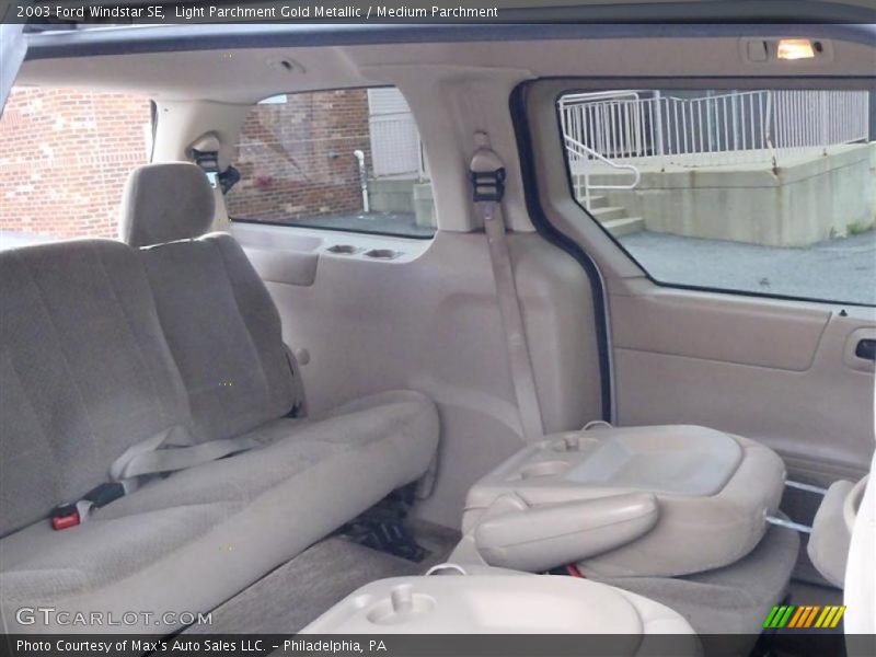 Light Parchment Gold Metallic / Medium Parchment 2003 Ford Windstar SE