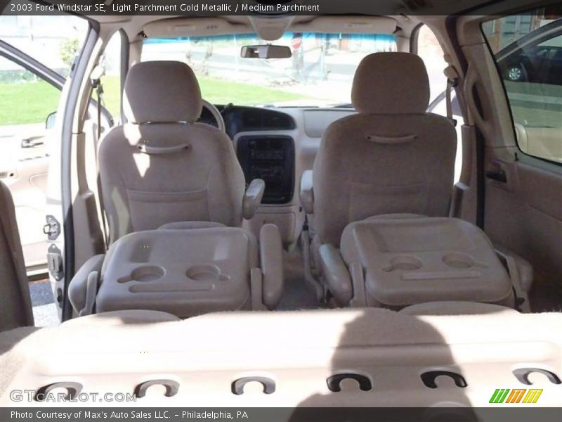 Light Parchment Gold Metallic / Medium Parchment 2003 Ford Windstar SE
