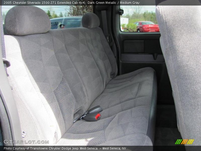 Dark Green Metallic / Medium Gray 2005 Chevrolet Silverado 1500 Z71 Extended Cab 4x4