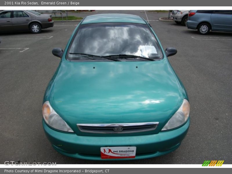 Emerald Green / Beige 2001 Kia Rio Sedan