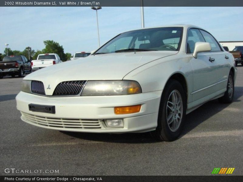 Vail White / Brown/Tan 2002 Mitsubishi Diamante LS