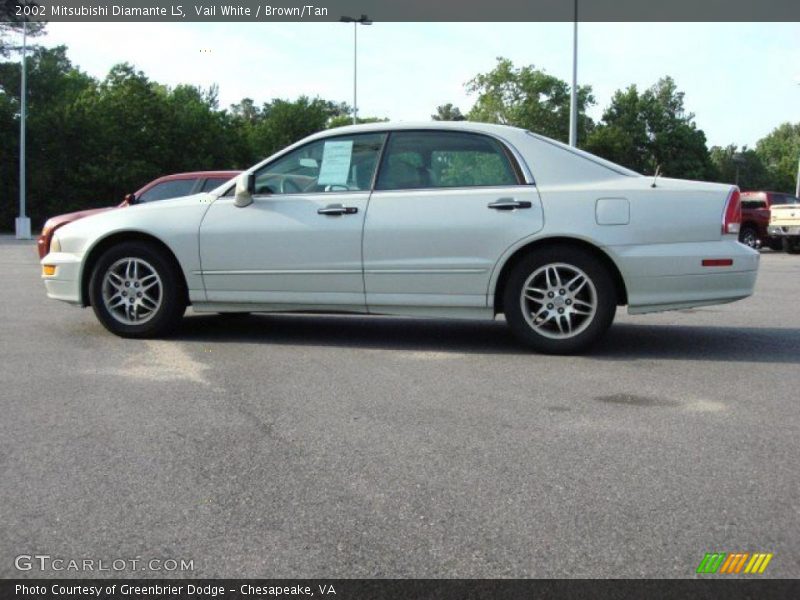 Vail White / Brown/Tan 2002 Mitsubishi Diamante LS