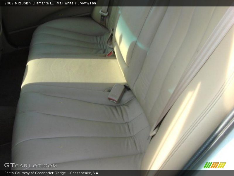 Vail White / Brown/Tan 2002 Mitsubishi Diamante LS