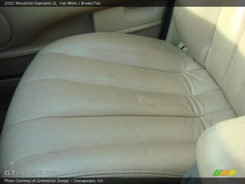 Vail White / Brown/Tan 2002 Mitsubishi Diamante LS