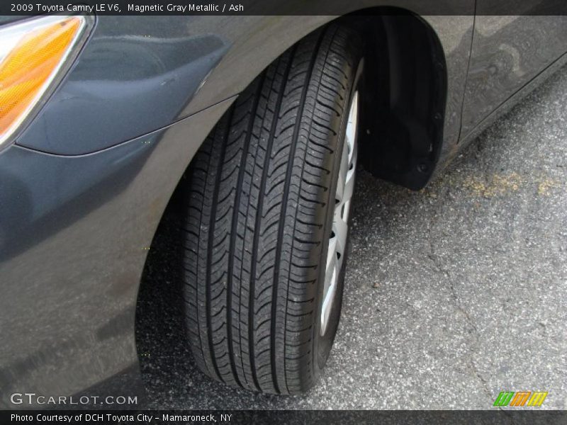Magnetic Gray Metallic / Ash 2009 Toyota Camry LE V6
