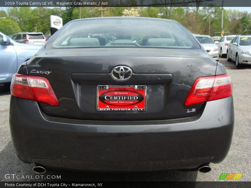 Magnetic Gray Metallic / Ash 2009 Toyota Camry LE V6