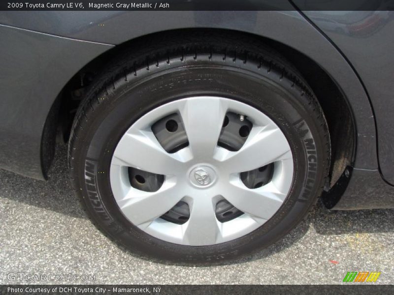 Magnetic Gray Metallic / Ash 2009 Toyota Camry LE V6