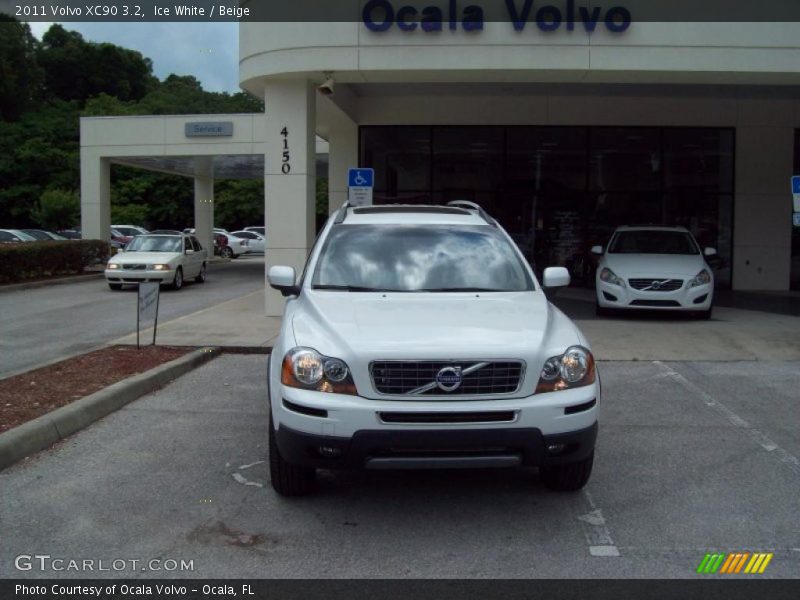 Ice White / Beige 2011 Volvo XC90 3.2