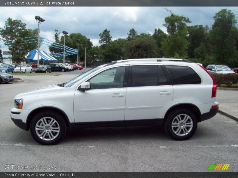 Ice White / Beige 2011 Volvo XC90 3.2