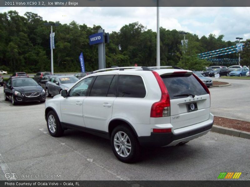 Ice White / Beige 2011 Volvo XC90 3.2