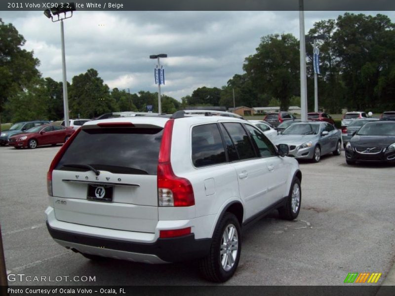 Ice White / Beige 2011 Volvo XC90 3.2