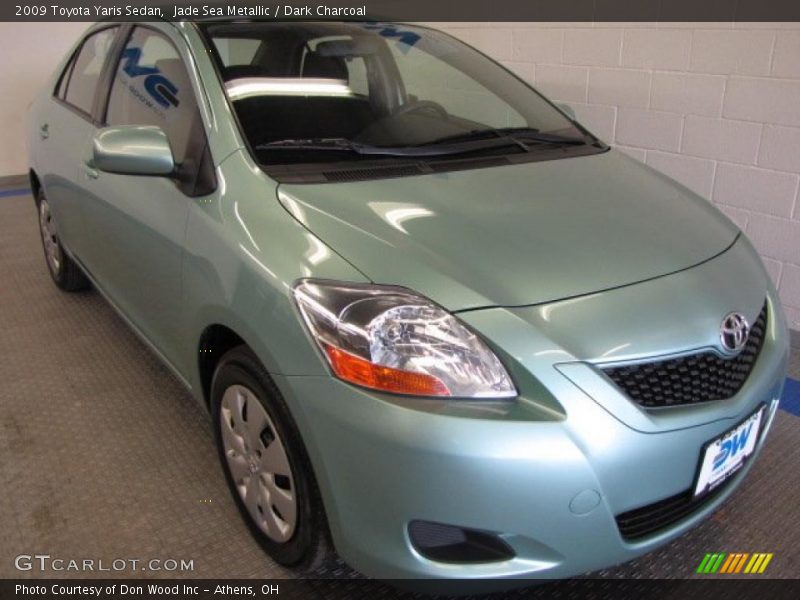 Jade Sea Metallic / Dark Charcoal 2009 Toyota Yaris Sedan