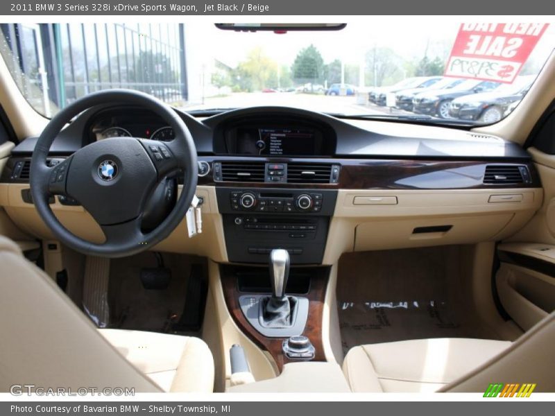 Dashboard of 2011 3 Series 328i xDrive Sports Wagon