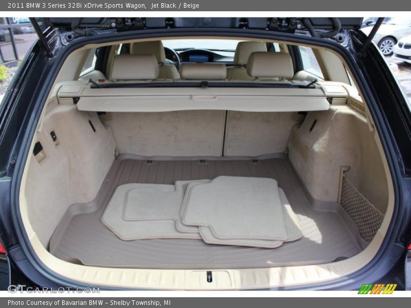  2011 3 Series 328i xDrive Sports Wagon Trunk