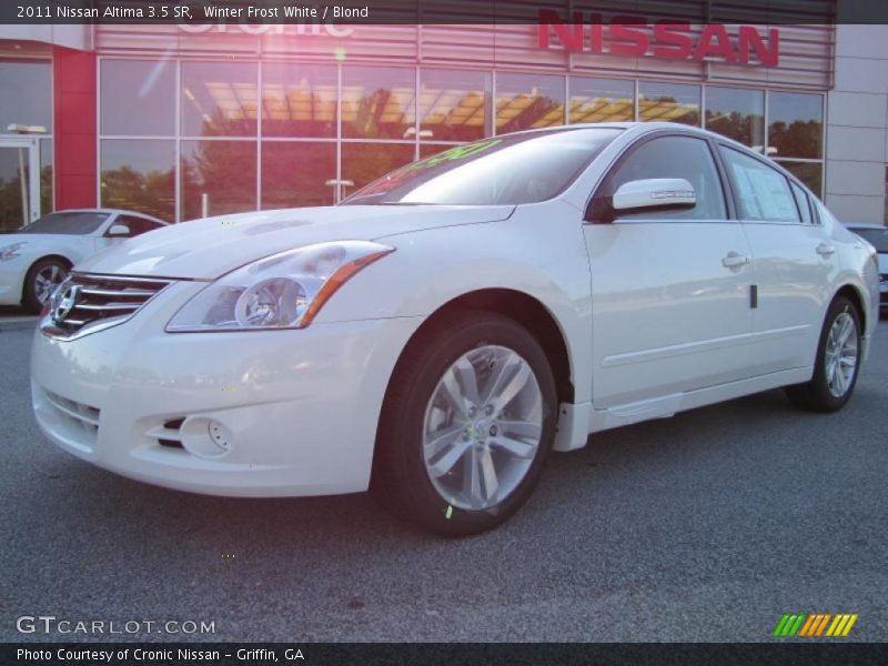 Winter Frost White / Blond 2011 Nissan Altima 3.5 SR