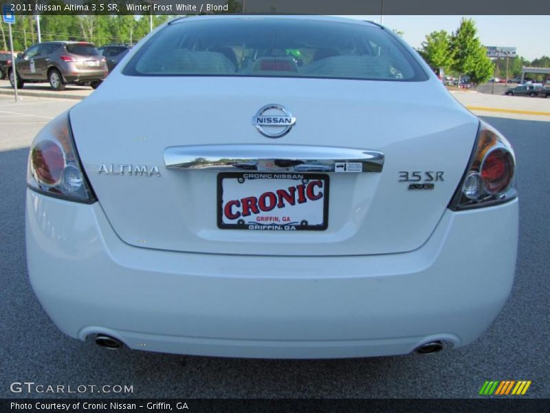 Winter Frost White / Blond 2011 Nissan Altima 3.5 SR