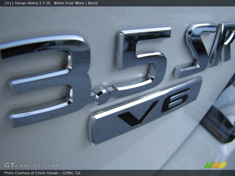Winter Frost White / Blond 2011 Nissan Altima 3.5 SR