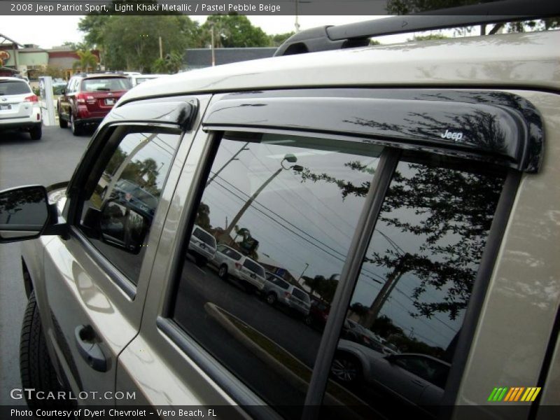Light Khaki Metallic / Pastel Pebble Beige 2008 Jeep Patriot Sport