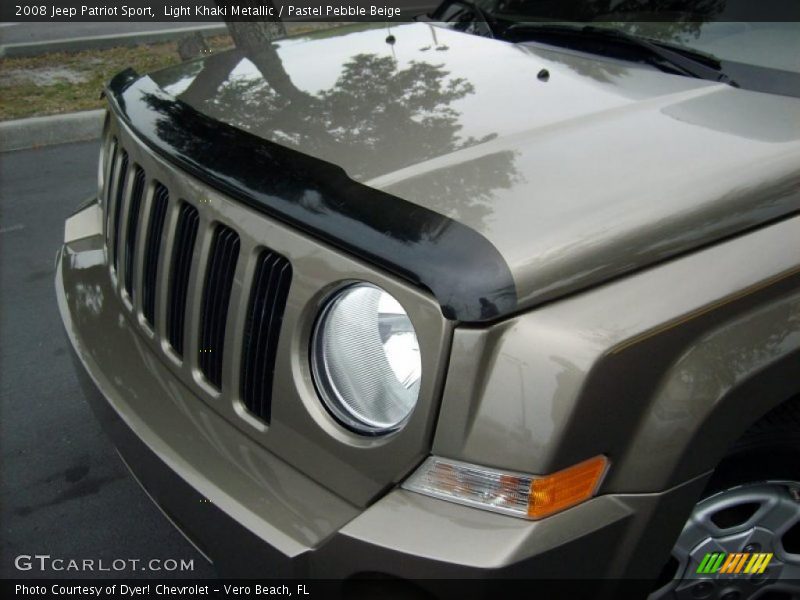 Light Khaki Metallic / Pastel Pebble Beige 2008 Jeep Patriot Sport