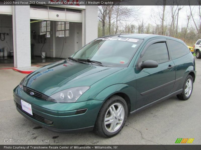 Front 3/4 View of 2000 Focus ZX3 Coupe