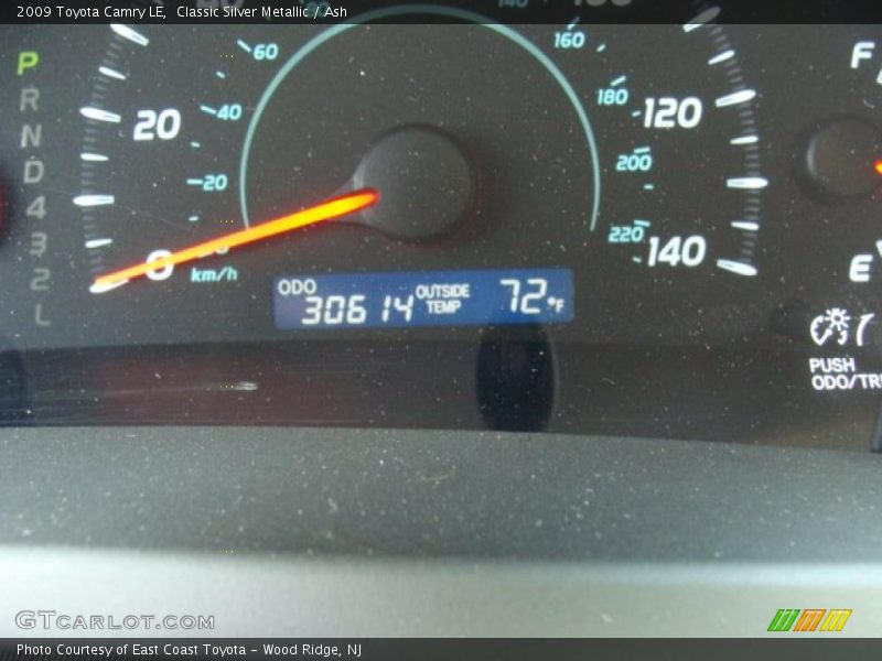 Classic Silver Metallic / Ash 2009 Toyota Camry LE