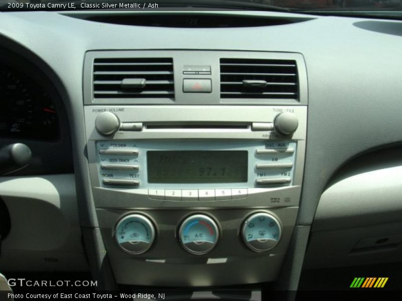 Classic Silver Metallic / Ash 2009 Toyota Camry LE