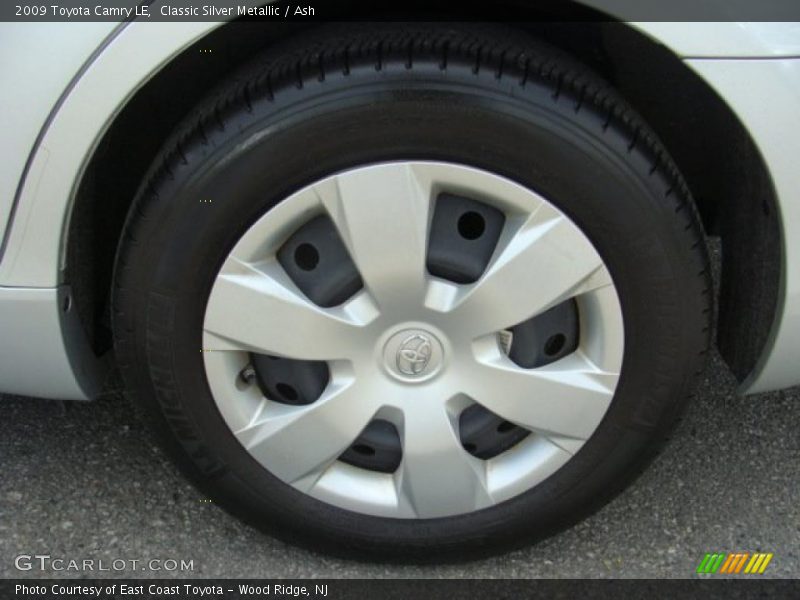 Classic Silver Metallic / Ash 2009 Toyota Camry LE