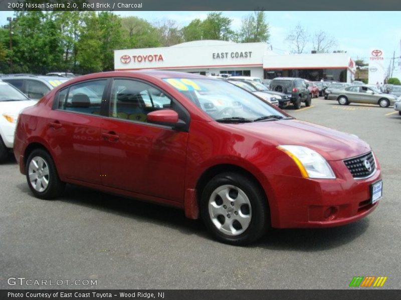 Red Brick / Charcoal 2009 Nissan Sentra 2.0