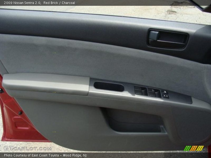 Red Brick / Charcoal 2009 Nissan Sentra 2.0