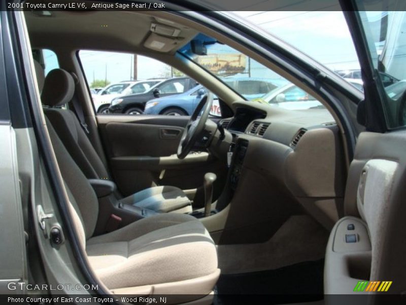 Antique Sage Pearl / Oak 2001 Toyota Camry LE V6