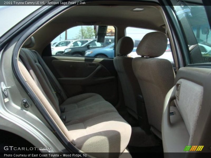 Antique Sage Pearl / Oak 2001 Toyota Camry LE V6