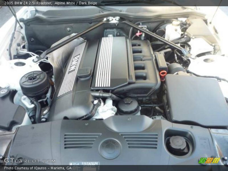 Alpine White / Dark Beige 2005 BMW Z4 2.5i Roadster