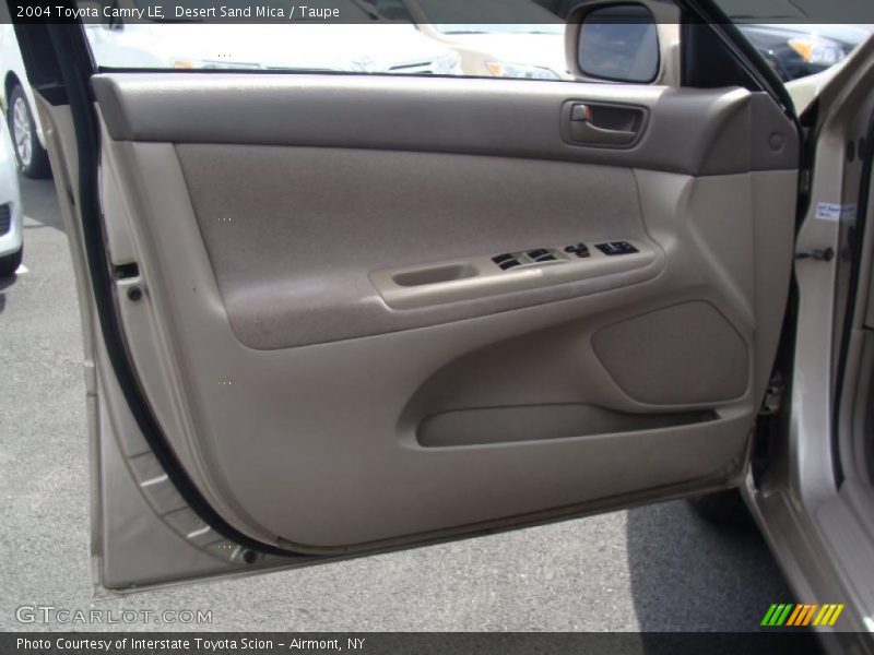 Desert Sand Mica / Taupe 2004 Toyota Camry LE