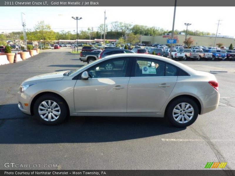 Gold Mist Metallic / Jet Black 2011 Chevrolet Cruze LT