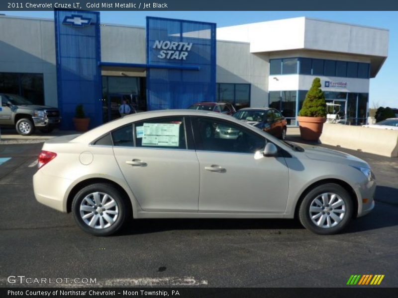 Gold Mist Metallic / Jet Black 2011 Chevrolet Cruze LT