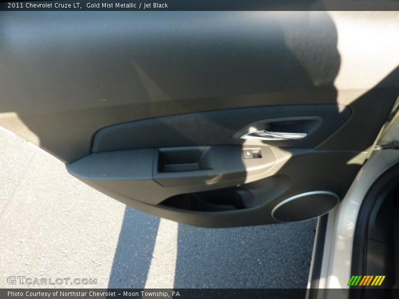 Gold Mist Metallic / Jet Black 2011 Chevrolet Cruze LT