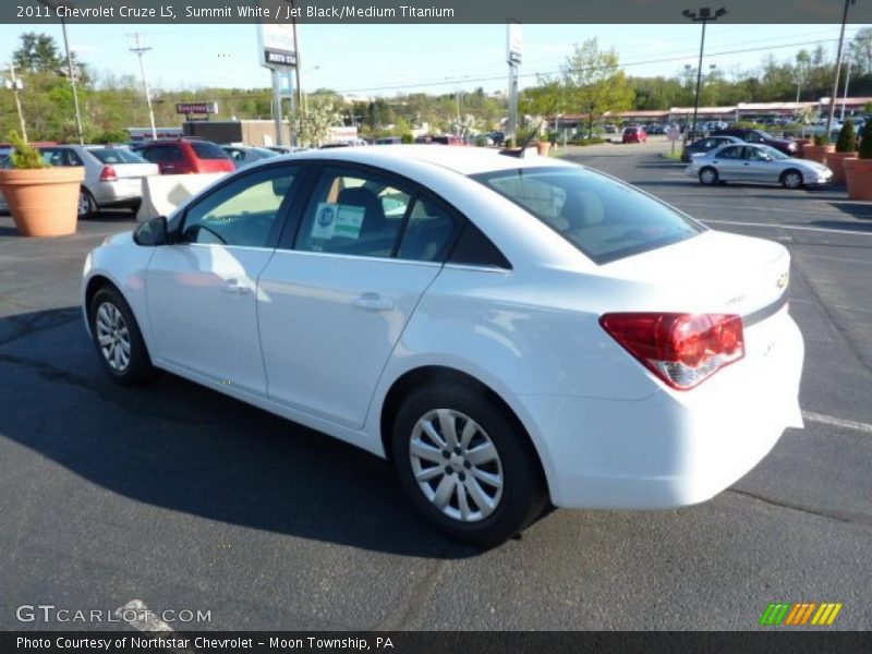 Summit White / Jet Black/Medium Titanium 2011 Chevrolet Cruze LS