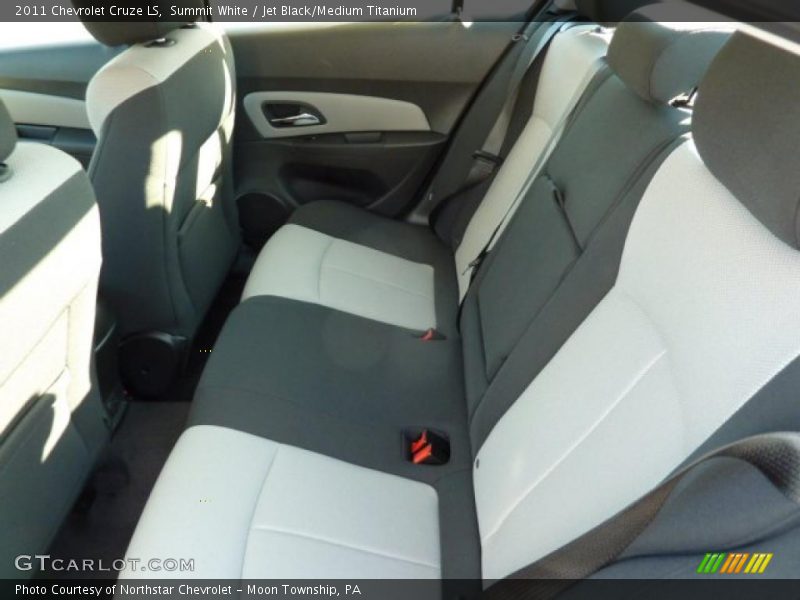 Summit White / Jet Black/Medium Titanium 2011 Chevrolet Cruze LS