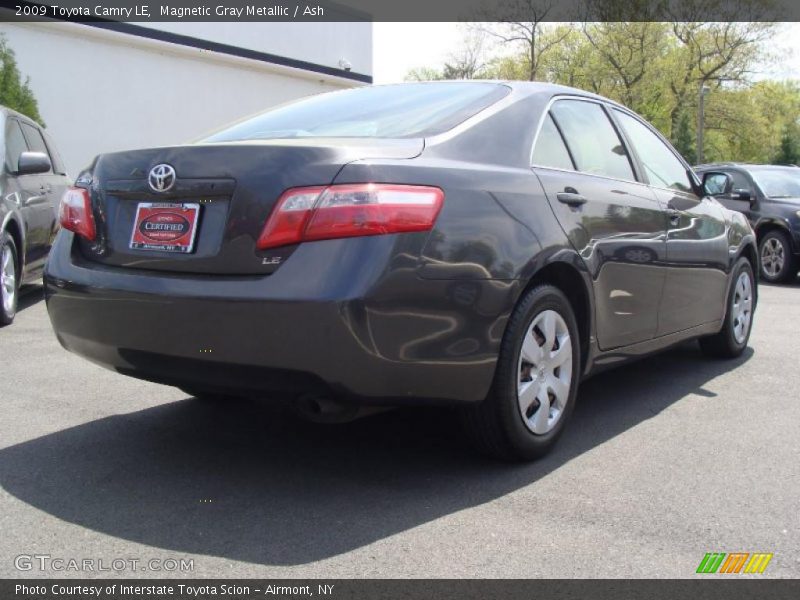 Magnetic Gray Metallic / Ash 2009 Toyota Camry LE