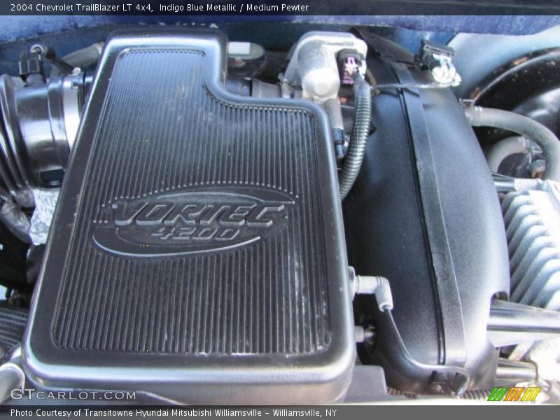Indigo Blue Metallic / Medium Pewter 2004 Chevrolet TrailBlazer LT 4x4