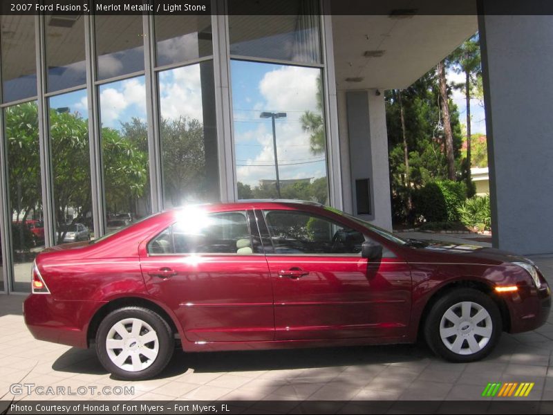 Merlot Metallic / Light Stone 2007 Ford Fusion S