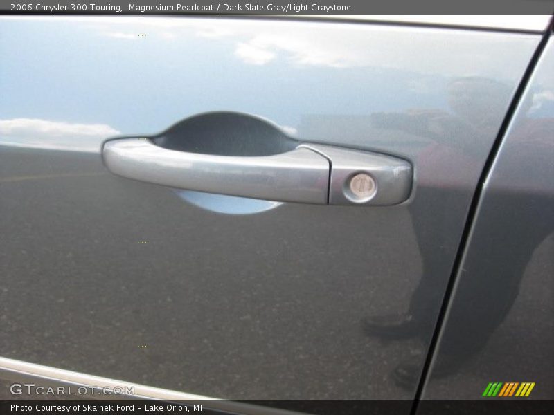 Magnesium Pearlcoat / Dark Slate Gray/Light Graystone 2006 Chrysler 300 Touring