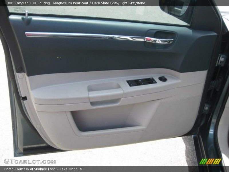 Magnesium Pearlcoat / Dark Slate Gray/Light Graystone 2006 Chrysler 300 Touring