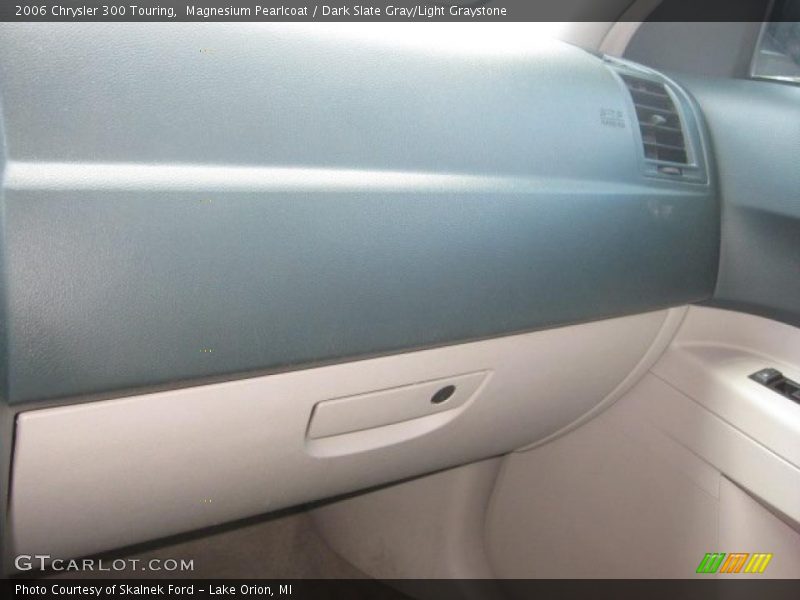 Magnesium Pearlcoat / Dark Slate Gray/Light Graystone 2006 Chrysler 300 Touring