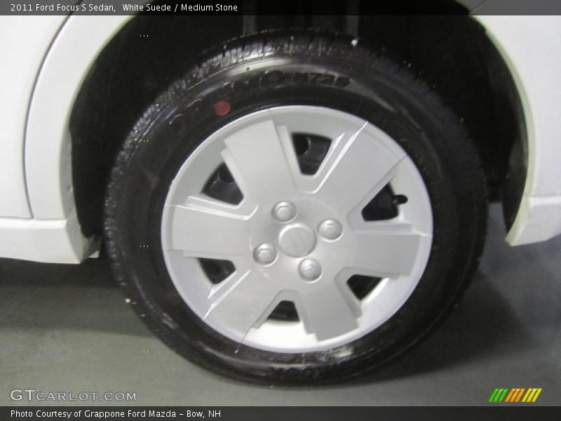 White Suede / Medium Stone 2011 Ford Focus S Sedan
