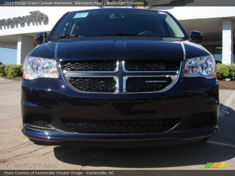 Blackberry Pearl / Black/Light Graystone 2011 Dodge Grand Caravan Mainstreet